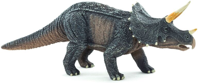 Papo Triceratops Dinosaur: A Stunning Representation of Prehistoric Power